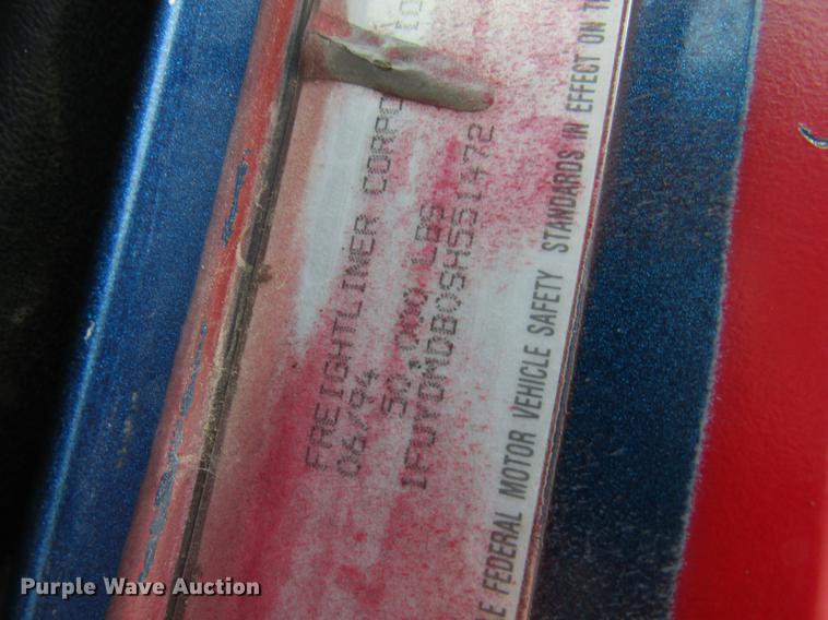 image for item DC4318 1995 Freightliner FLD120 semi truck