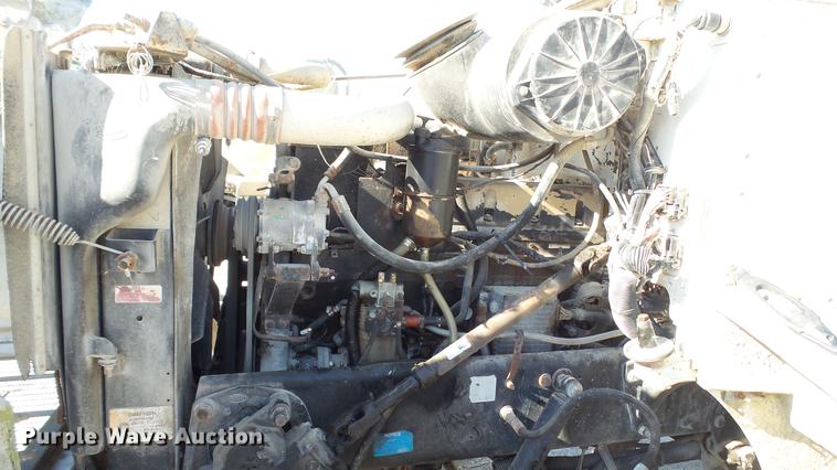 image for item DC5556 1996 Peterbilt 385 semi truck