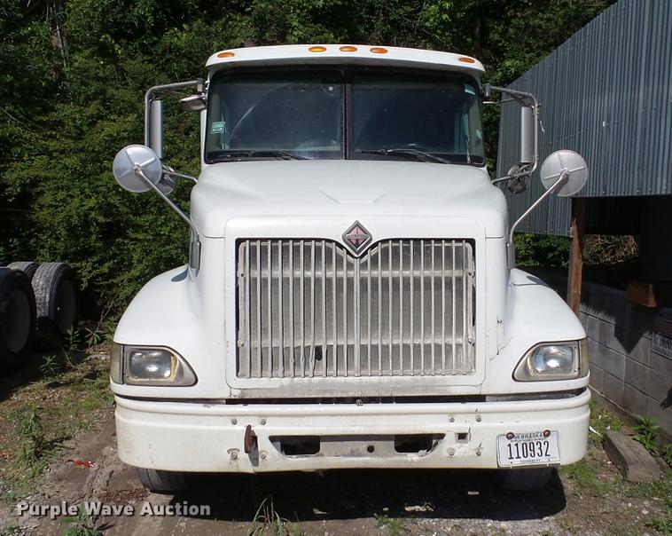 image for item DC5559 2007 International 9200i semi truck