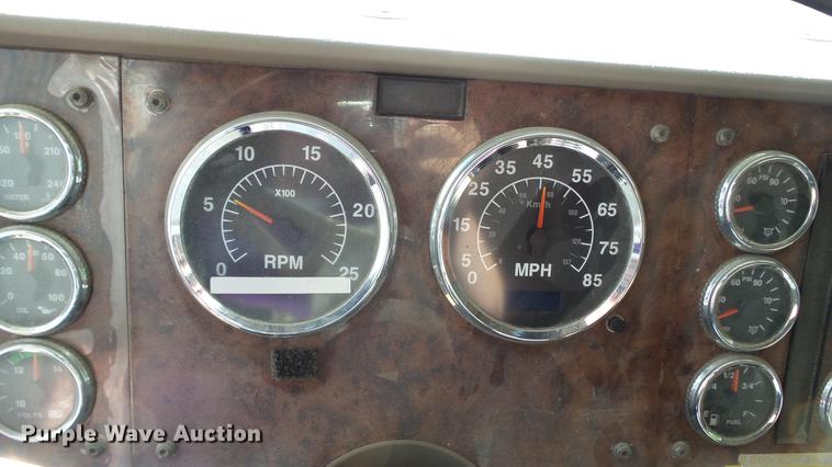 image for item DC5559 2007 International 9200i semi truck