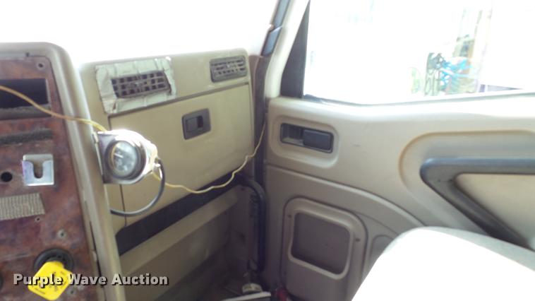 image for item DC5559 2007 International 9200i semi truck