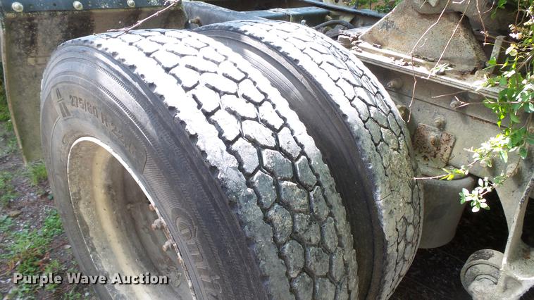 image for item DC5559 2007 International 9200i semi truck