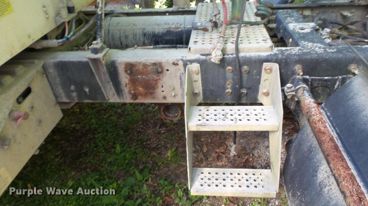 image for item DC5559 2007 International 9200i semi truck