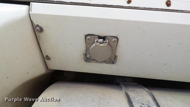 image for item DC5559 2007 International 9200i semi truck