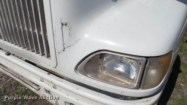 image for item DC5559 2007 International 9200i semi truck