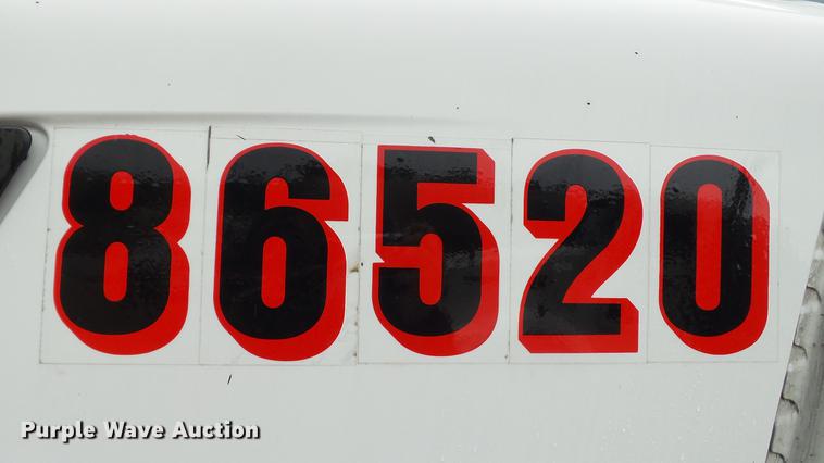 image for item DC5560 2013 Volvo VNL semi truck