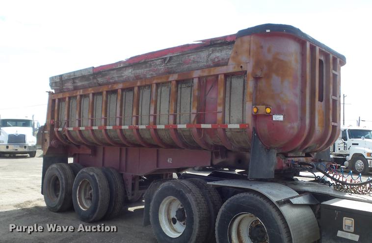 image for item DC7368 1972 Fruehauf ND-F2-DB4-24 end dump trailer