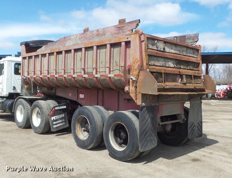 image for item DC7368 1972 Fruehauf ND-F2-DB4-24 end dump trailer