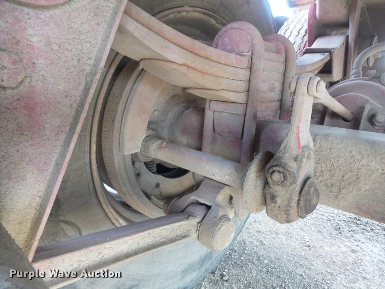 image for item DC7368 1972 Fruehauf ND-F2-DB4-24 end dump trailer