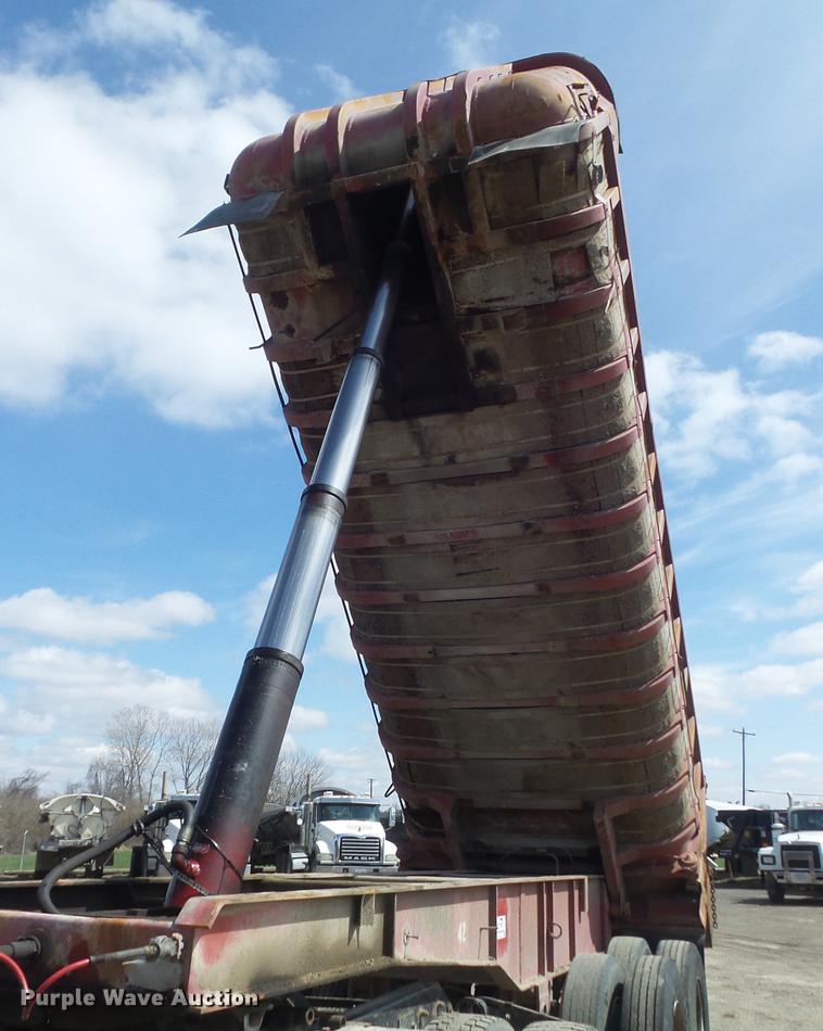 image for item DC7368 1972 Fruehauf ND-F2-DB4-24 end dump trailer