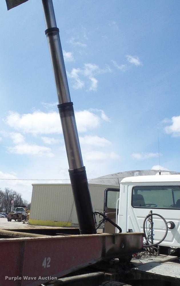 image for item DC7368 1972 Fruehauf ND-F2-DB4-24 end dump trailer