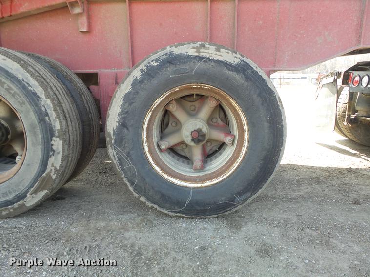 image for item DC7368 1972 Fruehauf ND-F2-DB4-24 end dump trailer