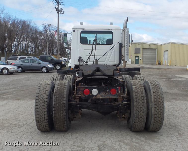 image for item DC7466 1995 Mack CH613 semi truck