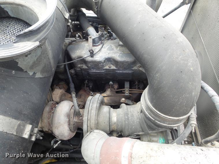 image for item DC7466 1995 Mack CH613 semi truck