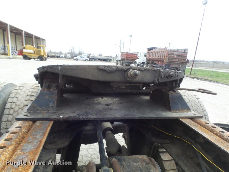 image for item DC7466 1995 Mack CH613 semi truck