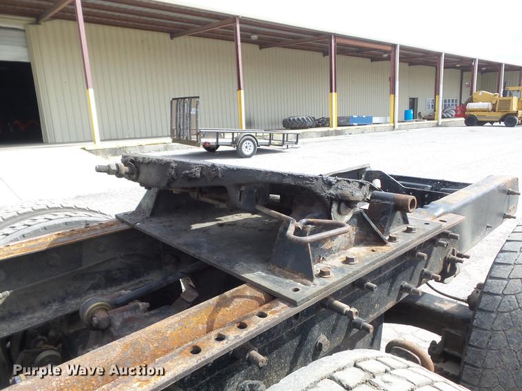 image for item DC7466 1995 Mack CH613 semi truck