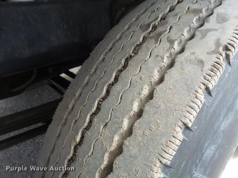 image for item DC7466 1995 Mack CH613 semi truck