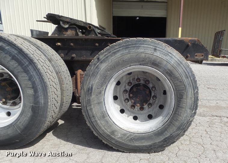 image for item DC7466 1995 Mack CH613 semi truck