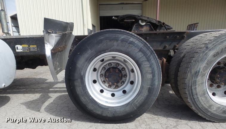 image for item DC7466 1995 Mack CH613 semi truck