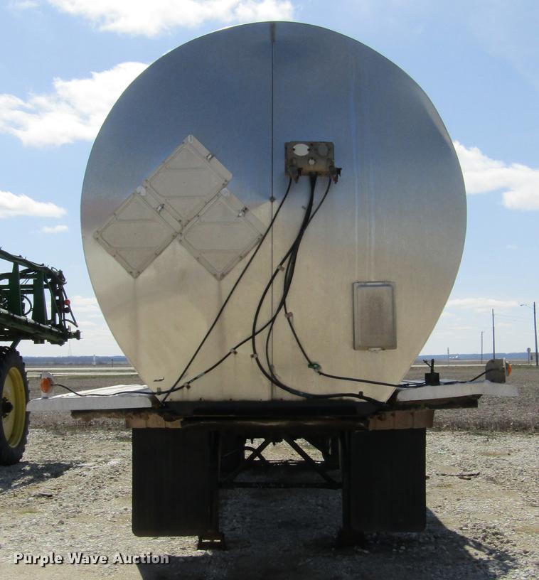 image for item DD2715 1972 Butler tank trailer