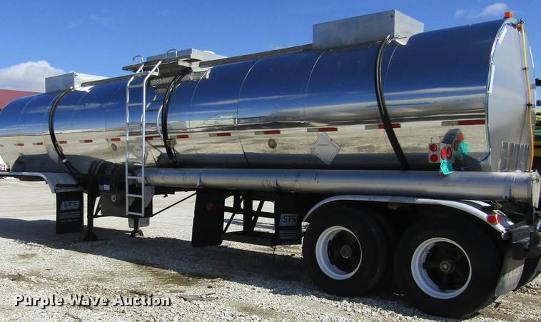 image for item DD2715 1972 Butler tank trailer