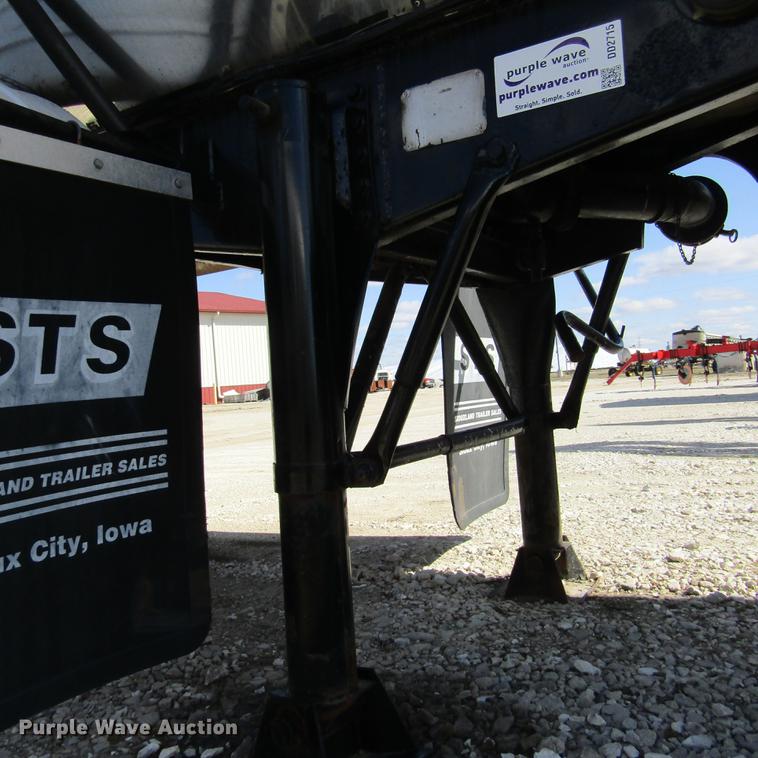 image for item DD2715 1972 Butler tank trailer