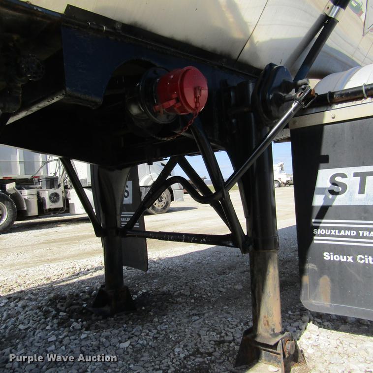 image for item DD2715 1972 Butler tank trailer