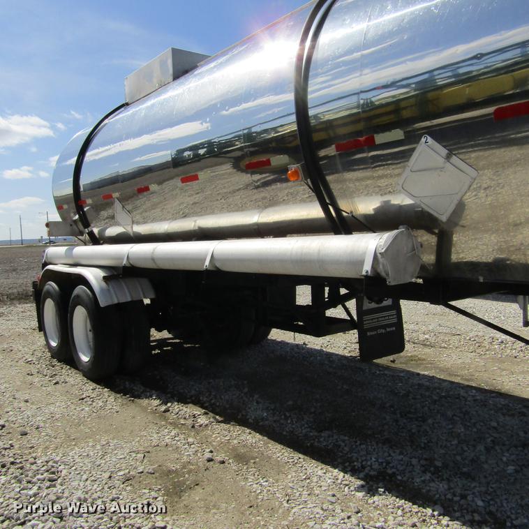 image for item DD2715 1972 Butler tank trailer