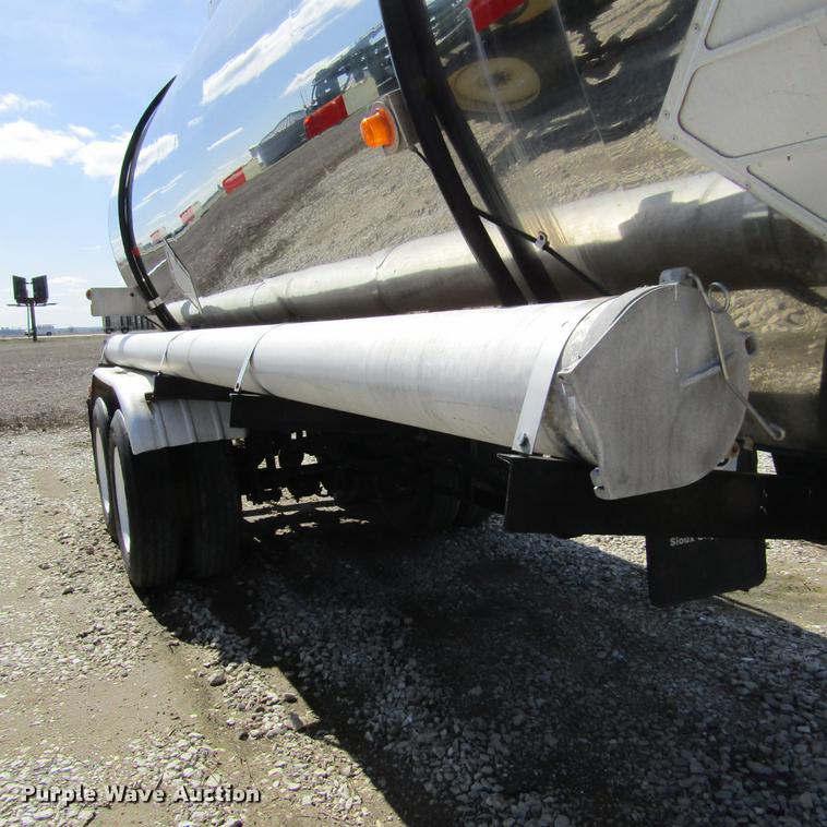 image for item DD2715 1972 Butler tank trailer