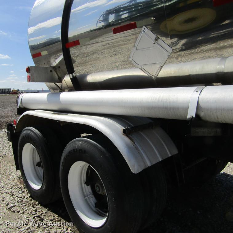 image for item DD2715 1972 Butler tank trailer