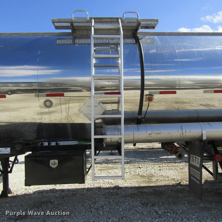 image for item DD2715 1972 Butler tank trailer