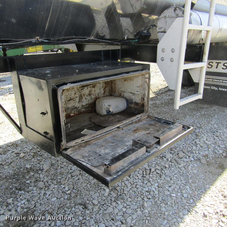 image for item DD2715 1972 Butler tank trailer