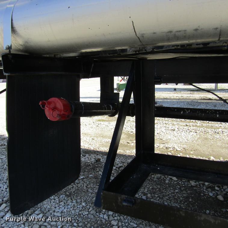 image for item DD2715 1972 Butler tank trailer