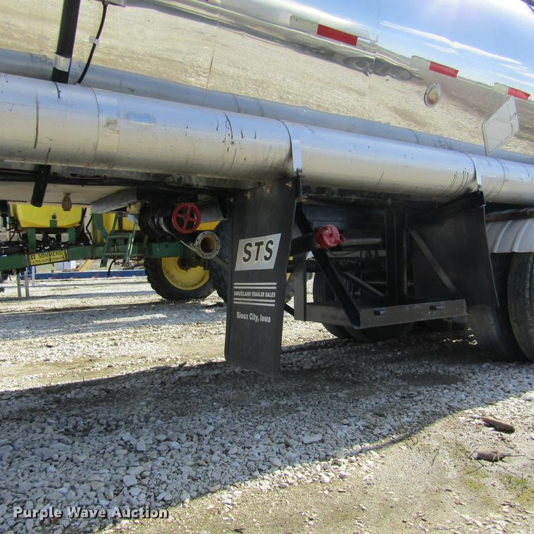 image for item DD2715 1972 Butler tank trailer