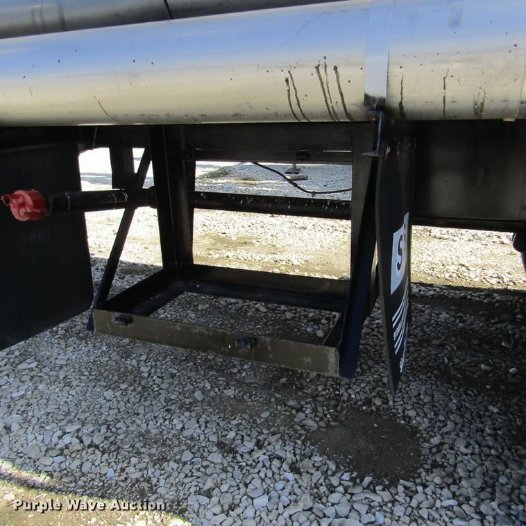 image for item DD2715 1972 Butler tank trailer