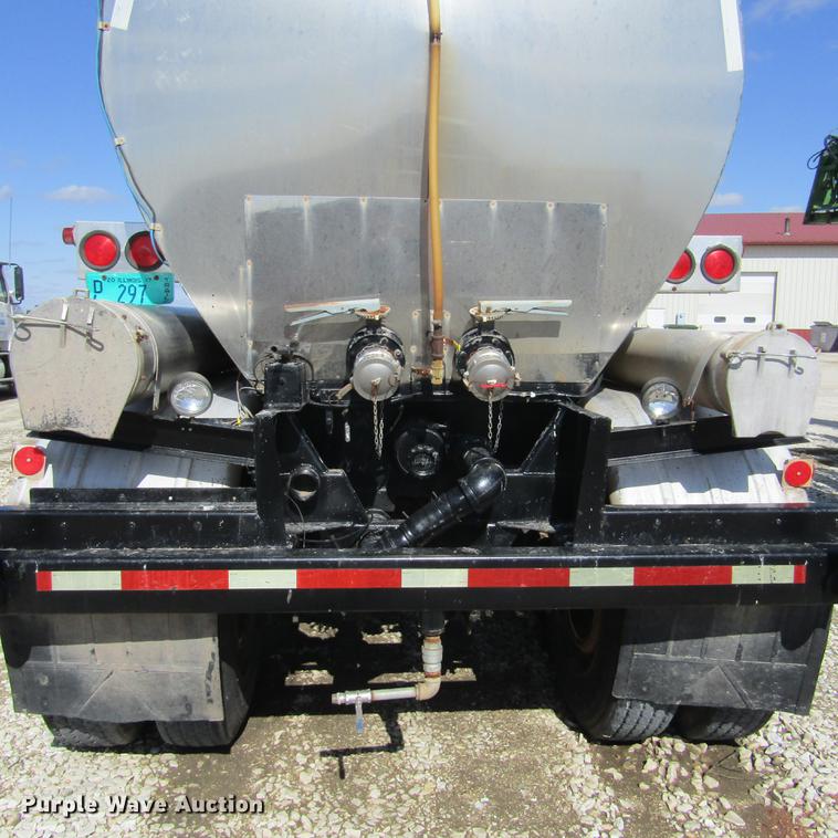 image for item DD2715 1972 Butler tank trailer