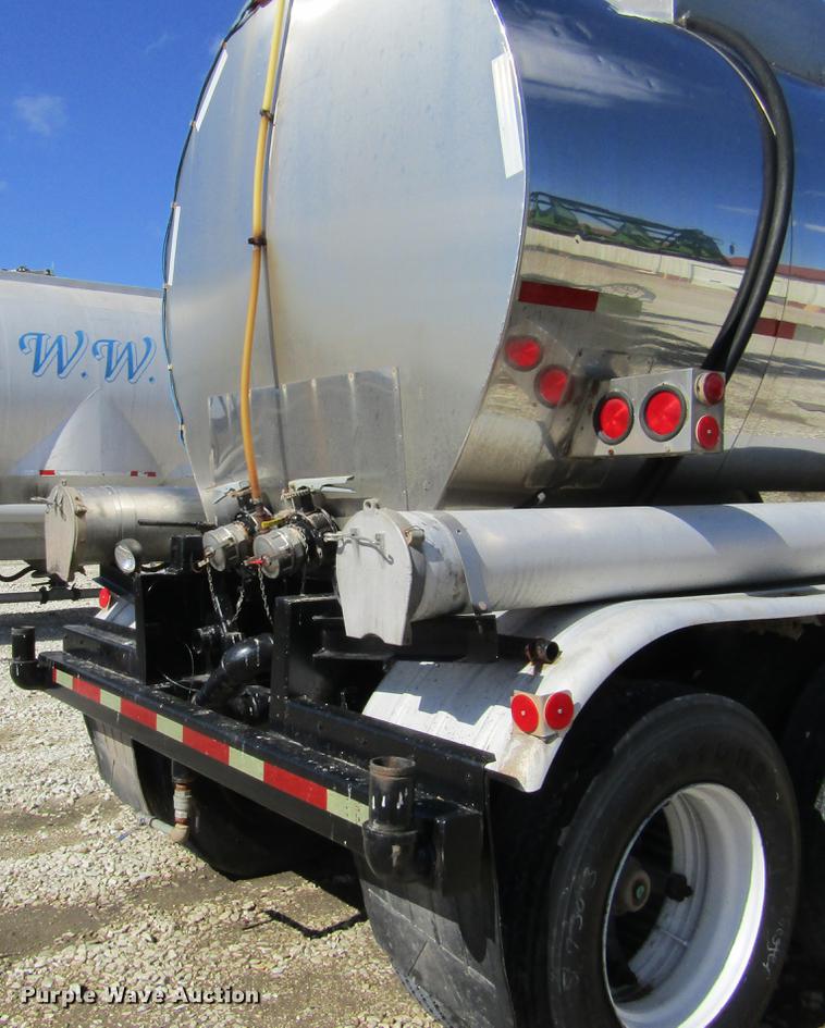 image for item DD2715 1972 Butler tank trailer