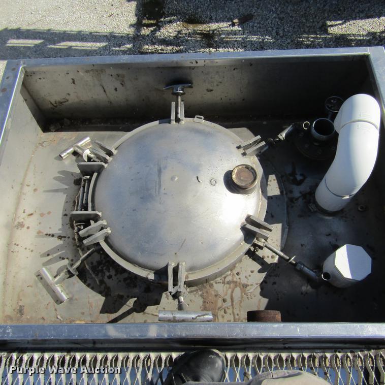 image for item DD2715 1972 Butler tank trailer