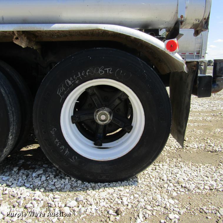 image for item DD2715 1972 Butler tank trailer