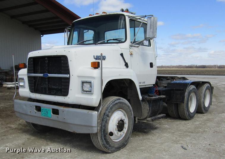image for item DD2745 1993 Ford L8000 yard truck