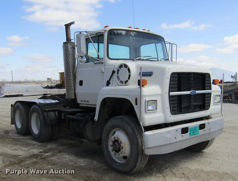 image for item DD2745 1993 Ford L8000 yard truck
