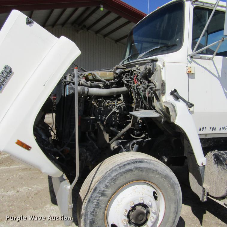 image for item DD2745 1993 Ford L8000 yard truck