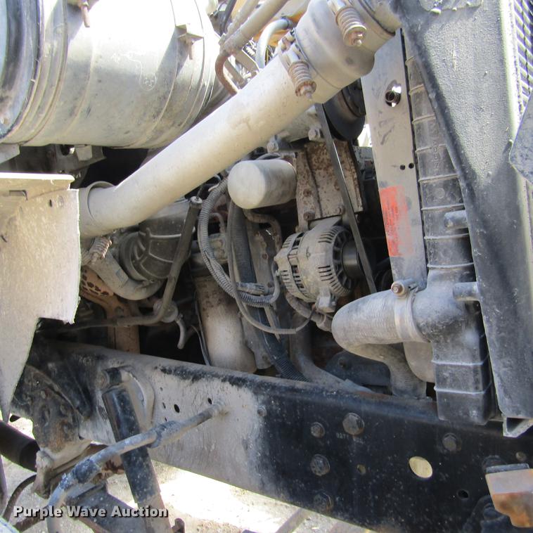 image for item DD2745 1993 Ford L8000 yard truck