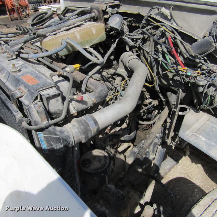 image for item DD2745 1993 Ford L8000 yard truck