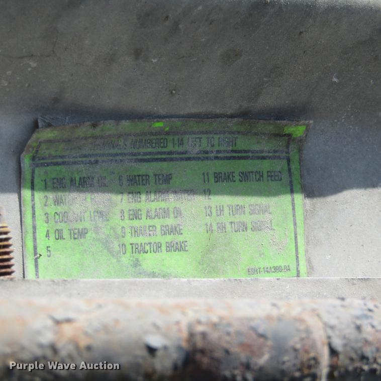 image for item DD2745 1993 Ford L8000 yard truck