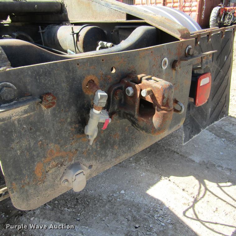 image for item DD2745 1993 Ford L8000 yard truck