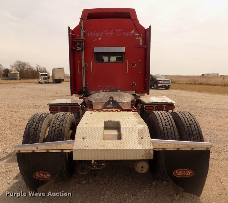 image for item DD2783 1993 Kenworth W900 semi truck