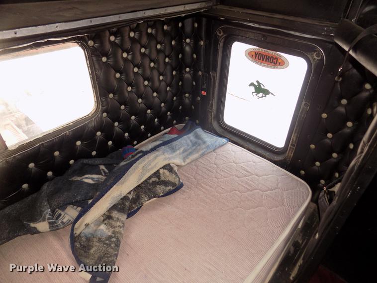 image for item DD2783 1993 Kenworth W900 semi truck