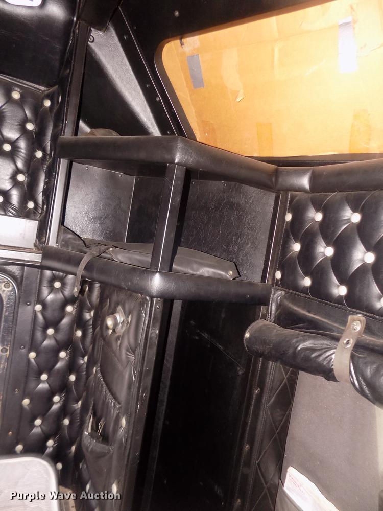 image for item DD2783 1993 Kenworth W900 semi truck