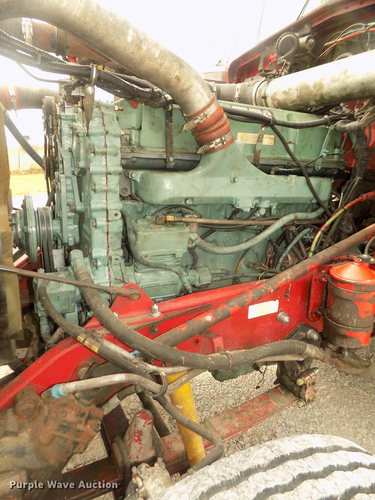 image for item DD2783 1993 Kenworth W900 semi truck